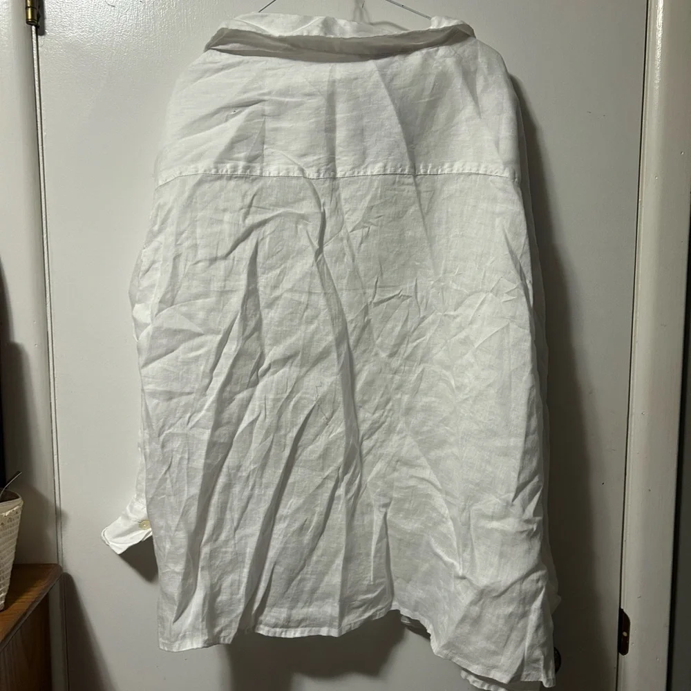 H&M Airy Button Up - Picture 3 of 3